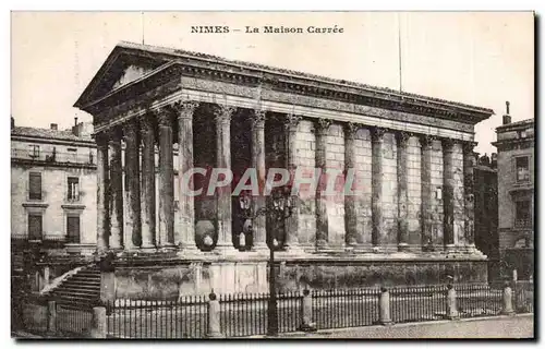 Cartes postales Nimes La maison carree