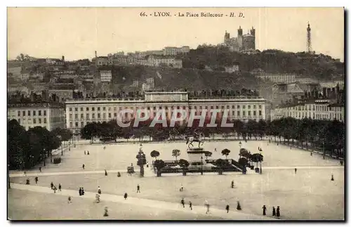 Cartes postales Lyon Place Bellecour