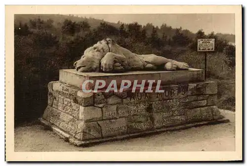 Cartes postales Militaria Fleury pres Douaumont Lion Monument de la chapelle Sainte Fine