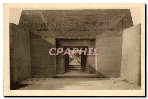 Cartes postales Militaria Thiaumont pres Douaumont Monument de la tranchee des baionnettes