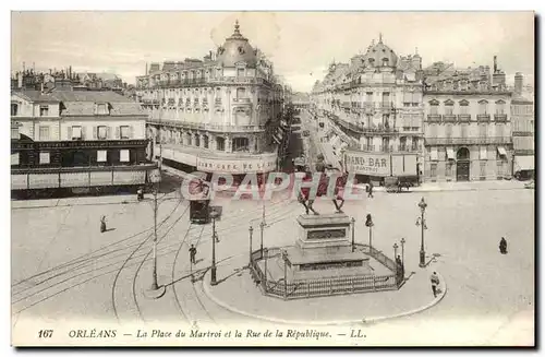 Orleans Cartes postales La place du Martroi et la rue de la Republique