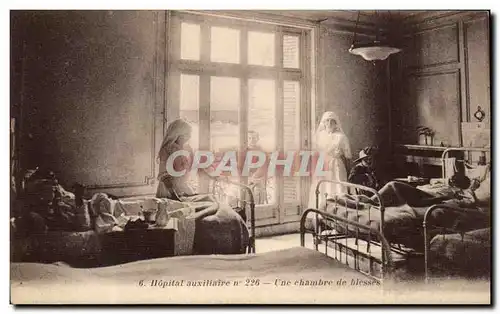 Cartes postales Hopital militaire auxiliaire Une chambre de blesses Militaria