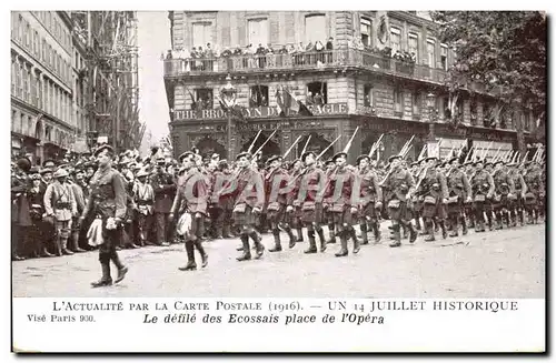 Cartes postales 14 juillet le defile des Ecossais place de l&#39Opera Paris Militaria Scottish troopes Ecosse Sc