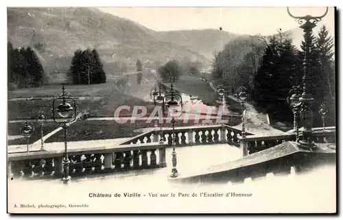 Cartes postales Vizille Dauphine le chateau Vue sur le parc de l&#39escalier d&#39honneur