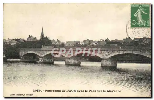 Cartes postales Panorama de DAon avec le pont sur la Mayenne