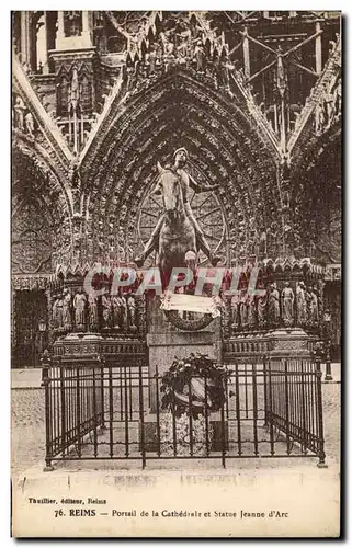 Cartes postales Reims Portail de la cathedrale et statue Jeanne d'arc