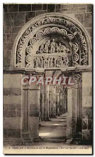 Cartes postales Vezelay Basilique de la Madeleine Portail du bas cote sud