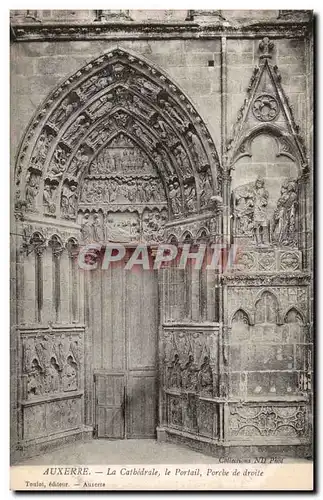 Cartes postales Auxerre La cathedrale le portail Porche de droite