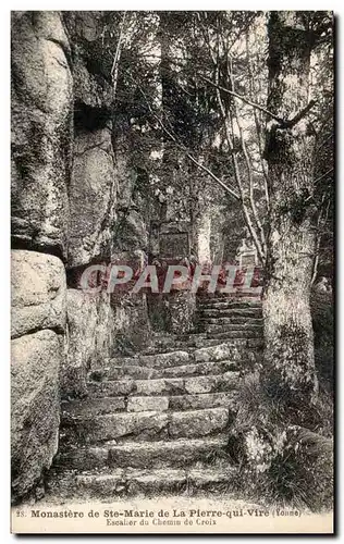 Cartes postales Monastere de Sainte Marie de la Pierre qui Vire Escalier du chemin de croix