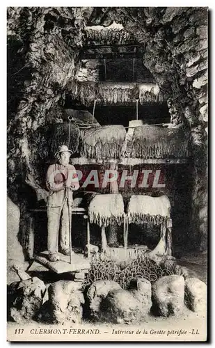 Ansichtskarte AK Clermont Ferrand Interieur de la grotte petrifiee