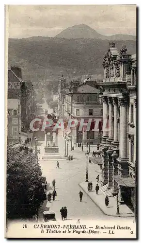 Ansichtskarte AK Clermont Ferrand Boulevard Desaix le theatre et le Puy de Dome