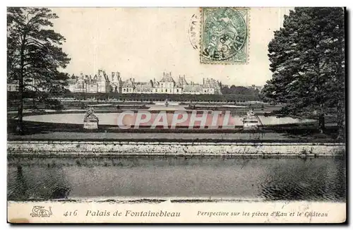 Cartes postales Palais de Fontainebleau Perspective sur les pieces d&#39eau et le chateau