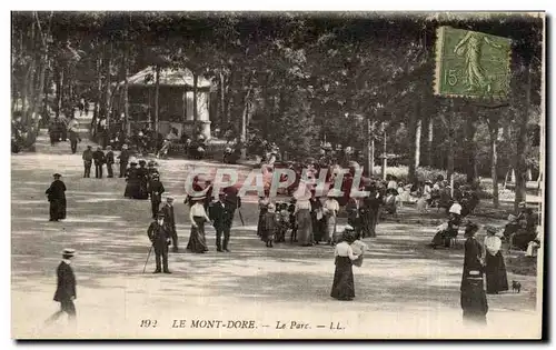 Cartes postales Le Mont Dore Place Le parc