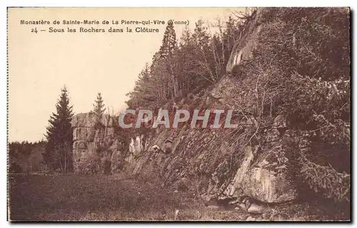 Cartes postales Monastere de Sainte Marie de la Pierre qui Vire Sous les rochers dans la cloture