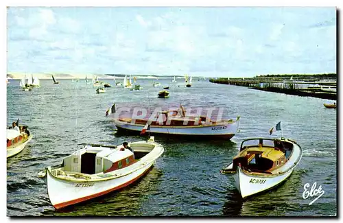 Cartes postales Bassin d&#39Arcachon Vue generale sur le bassin et les parcs a huitres