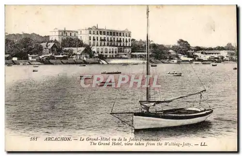 Arcachon Cartes postales Le grand hotel vu de la jetee promenade