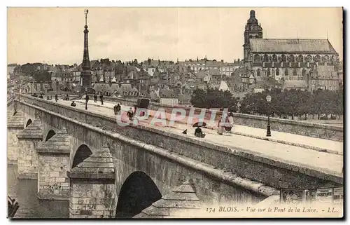 Cartes postales Blois Vue sur le pont de a Loire