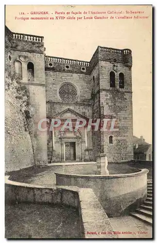 Cartes postales Grignan Parvis et facade de l&#39ancienne collegiale St Sauveur