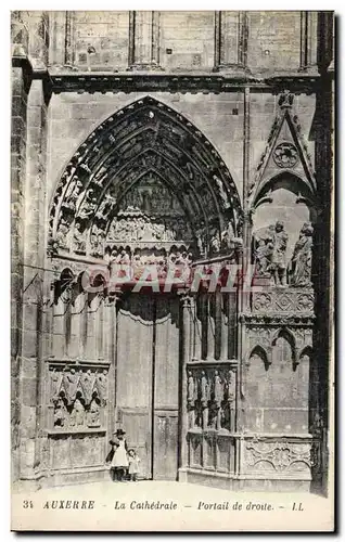 Ansichtskarte AK Auxerre La cathedrale Portail de droite