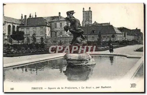 Troyes Ansichtskarte AK Square de la Prefecture Le rapt par Suchelet