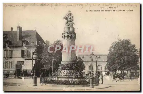 Troyes Cartes postales Le monument des enfants de l&#39aube et la gare