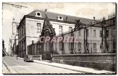 Troyes Cartes postales La grille de l'hotel Dieu Style louis XV