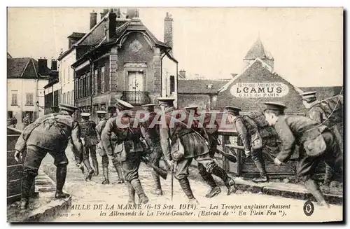 Cartes postales Bataille de la Marne Les troupes anglaises chassent les allemands de la Ferte Gaucher En plein f