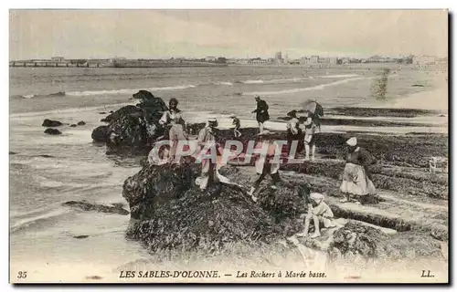 Cartes postales Sables d'olonne Les rochers a maree basse Peche