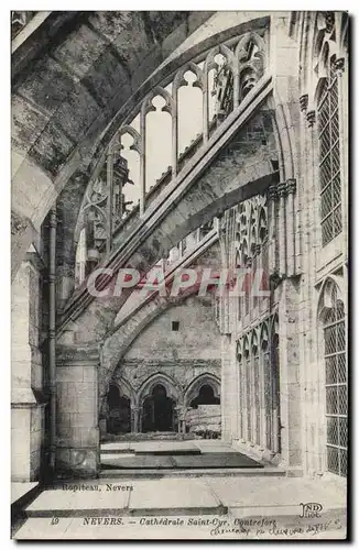 Cartes postales Nevers Cathedrale Saint Cyr Contrefort