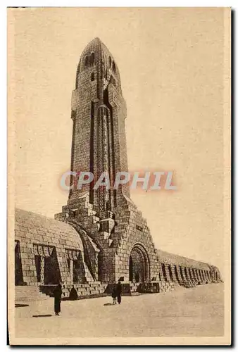 Cartes postales Ossuaire et tour du phare de Douamont