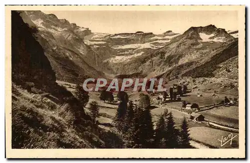 Pyrenees Cartes postales Cirque de Gavarnie Vue prise au dela du village