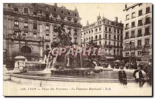 Ansichtskarte AK Lyon Place des Terreaux La fontaine Bartholdi