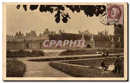 Ansichtskarte AK Fontainebleau Le palais vu du parterre