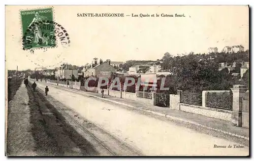 Cartes postales Sainte Radegonde Les quais et le coteau fleuri