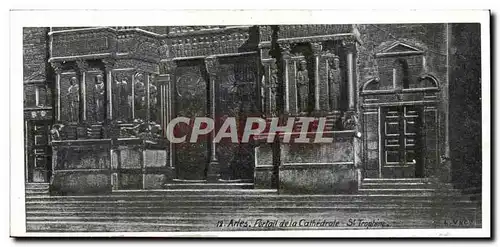 Arles Cartes postales Portail de al cathedrale Ste TRophine