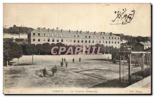 Lisieux Cartes postales La caserne Delaunay Militaria