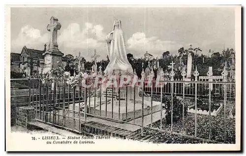 Lisieux Ansichtskarte AK Statue Sainte Therese au cimetiere de Lisieux