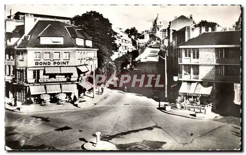 Lisieux Cartes postales moderne Le rond point et la basilique