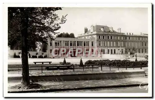 Cartes postales moderne Niort La Poste et le square