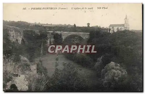 Cartes postales Pierre perthuis L&#39eglise et le pont