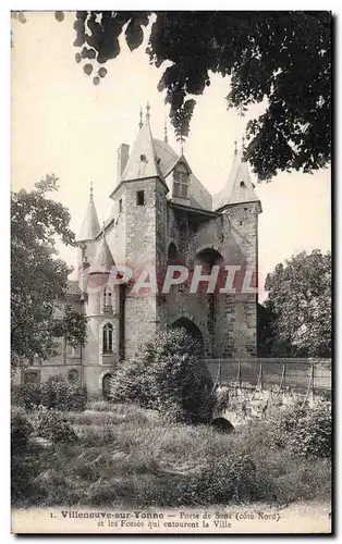 Ansichtskarte AK Villeneuve sur Yonne Porte de Sens (cote Nord) et les fosses qui entourent la ville