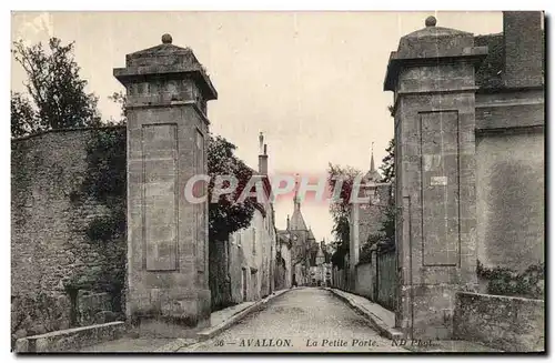 Cartes postales Avallon La petite poste