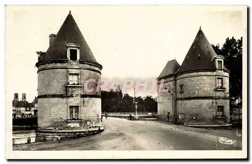 Cartes postales Chatellerault Tours du pont Henri IV