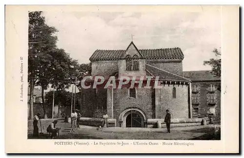 Cartes postales Poitiers La Baptistere St Jean Entree ouest Musee Merovingien