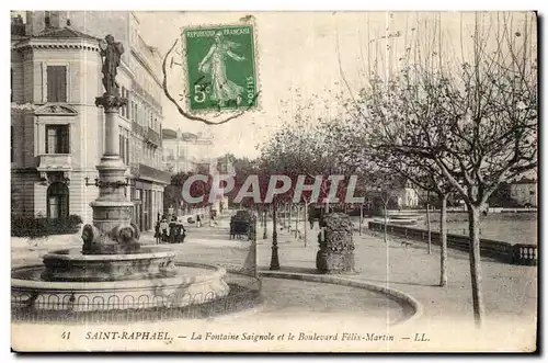 Cartes postales Saint Raphael La fontaine Saignole et le boulevard Felix Martin