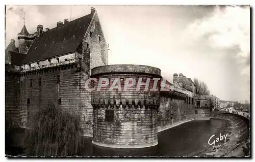 Ansichtskarte AK Nantes Les douves du chateau des Ducs de Bretagne