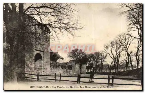 Ansichtskarte AK Guerande La porte de Saille Les remparts et le Mail