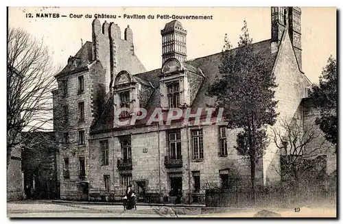 Ansichtskarte AK Nantes Cour du chateau Pavillon du petit gouvernement