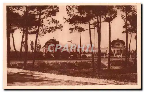 Cartes postales La Baule sur mer Le tennis club a travers les pins ( Ferdinand Menard )