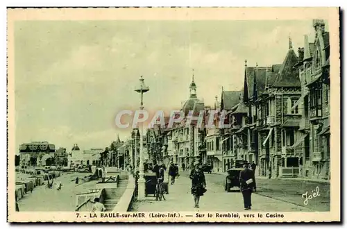 Cartes postales La Baule sur mer Sur le remblai vers le casino